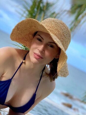 Full leaked Alyssa milano private onlyfans photo