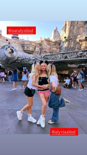 Full leaked Alyvia alyn lind private onlyfans photo
