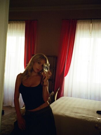 Full leaked Alyvia alyn lind private onlyfans photo