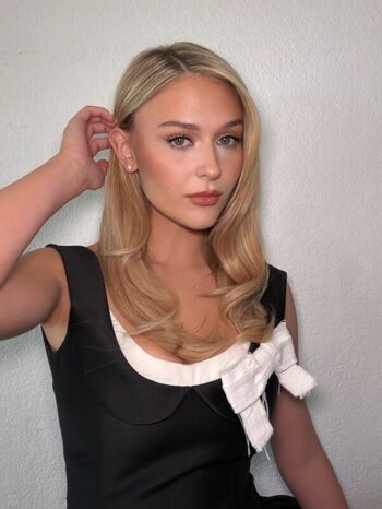 Full leaked Alyvia alyn lind private onlyfans photo