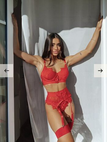 Full leaked Amaliaa t page private onlyfans photo