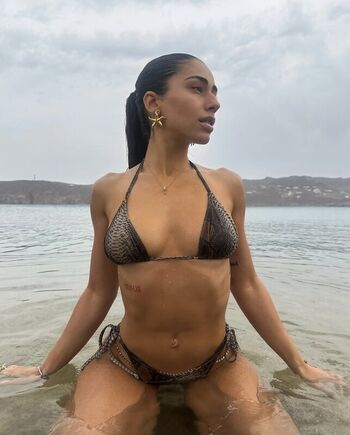 Full leaked Amaliaa t page private onlyfans photo
