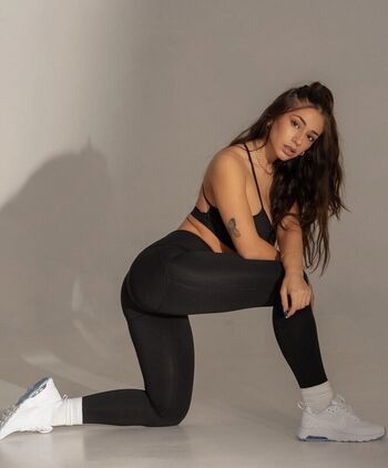 Full leaked Amaliaa t page private onlyfans photo