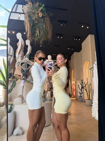 Full leaked Amaliaa t private onlyfans photo