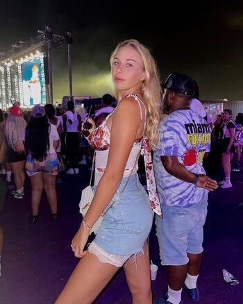 Full leaked Amanda anisimova page private onlyfans photo