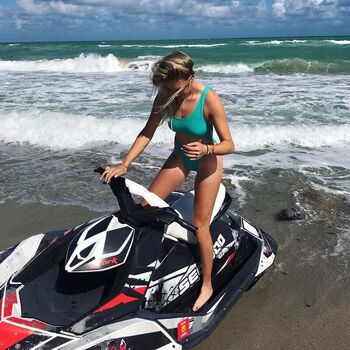 Full leaked Amanda anisimova page private onlyfans photo