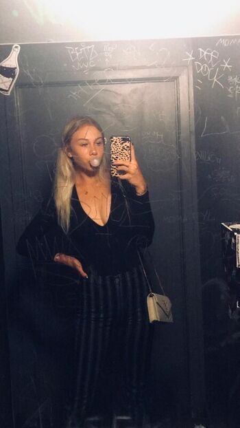 Full leaked Amanda anisimova page private onlyfans photo