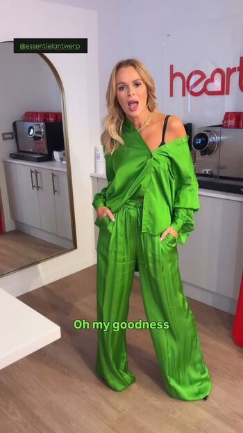 Full leaked Amanda holden  page private onlyfans photo