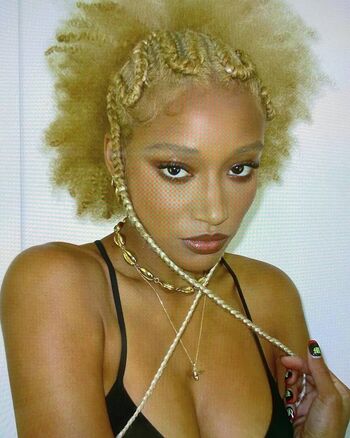 Full leaked Amandla stenberg private onlyfans photo