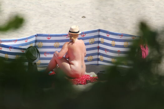 Amateur Voyeur