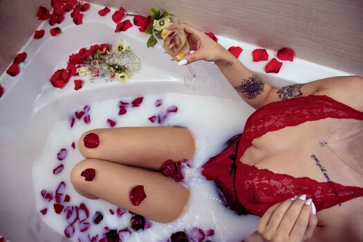 Full leaked Amazingamelia private onlyfans photo