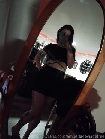 Full leaked Amberlaceyjadefree private onlyfans photo