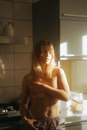 Full leaked Ambre luna private onlyfans photo