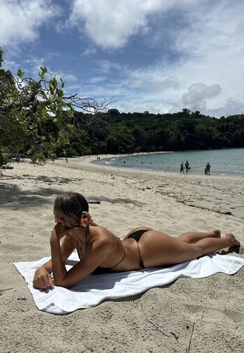 Full leaked Ameila simmons private onlyfans photo