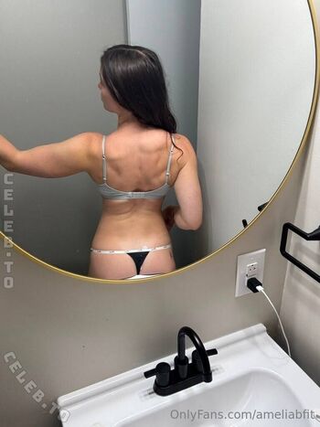 Full leaked Ameliab fit  page private onlyfans photo