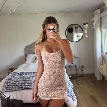 Full leaked Ameliapelto  page private onlyfans photo