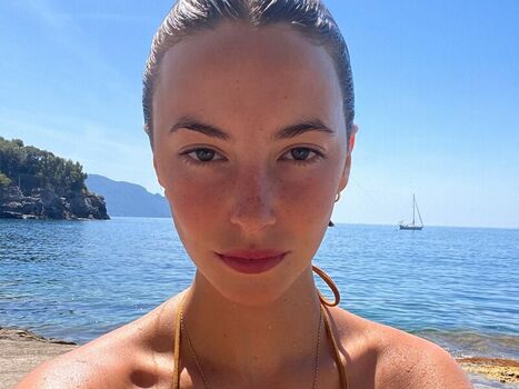 Amelie Manzoli