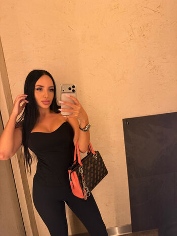 Full leaked Amgbombaaa private onlyfans photo