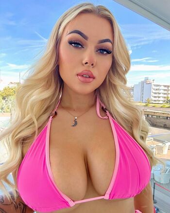 Full leaked Amira hleia private onlyfans photo