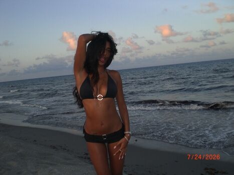 Full leaked Amira shiwraj private onlyfans photo