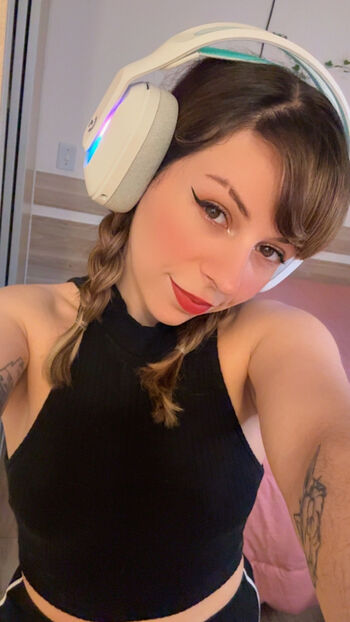 Full leaked Ammyzitta private onlyfans photo