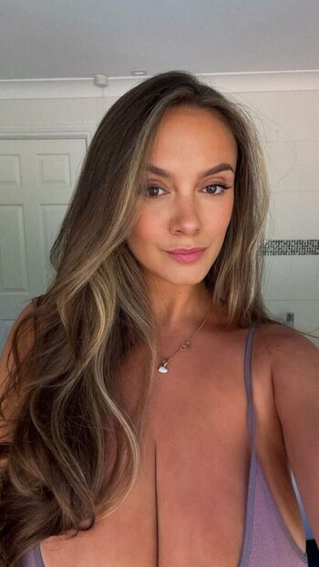 Full leaked Amy quesada getgood page private onlyfans photo