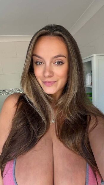 Full leaked Amy quesada getgood page private onlyfans photo