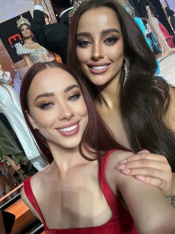 Full leaked Amy viranya berry page private onlyfans photo