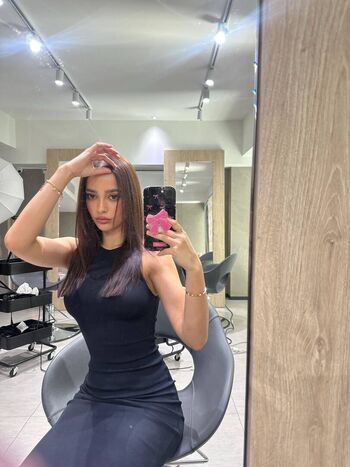 Full leaked Amy viranya berry page private onlyfans photo