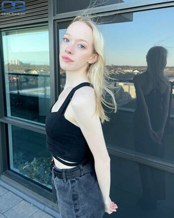 Amybeth McNulty