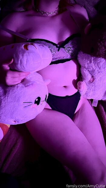 Full leaked Amycutie private onlyfans photo