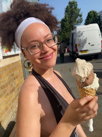 Full leaked Amymoretsele private onlyfans photo