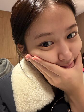 An Yujin 안유진 |