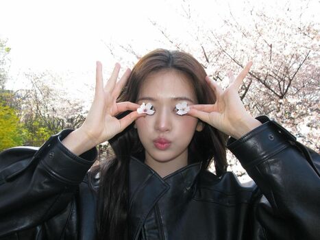 Full leaked An yujin private onlyfans photo