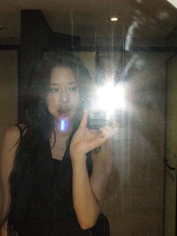 Full leaked An yujin private onlyfans photo