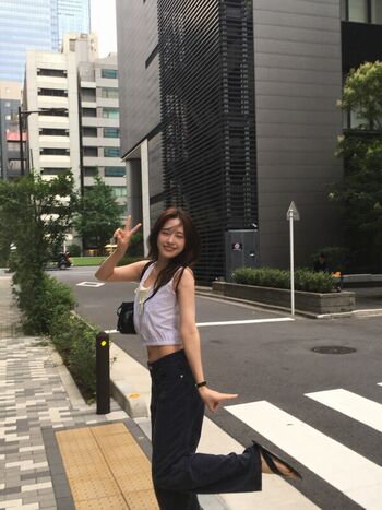 Full leaked An yujin private onlyfans photo