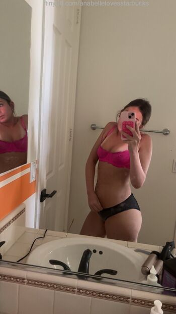 Full leaked Anabellelovesstarbucks private onlyfans photo