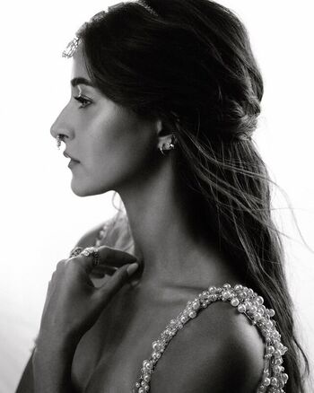Full leaked Ananya pandey private onlyfans photo
