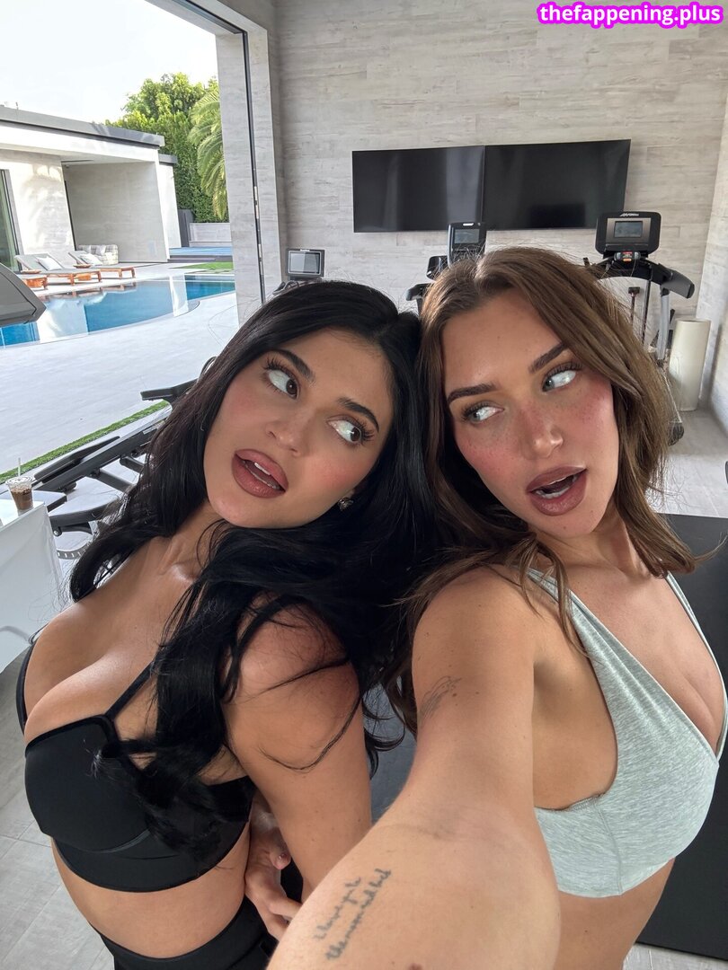 Anastasia Karanikolaou (Stassiebaby)