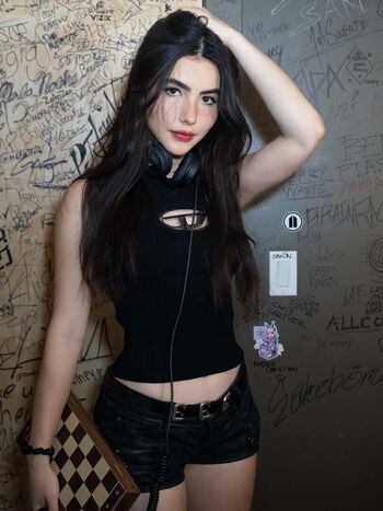 Andrea Botez
