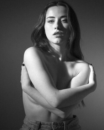 Full leaked Ane rot page private onlyfans photo