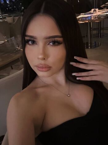 Full leaked Aneylyverst private onlyfans photo