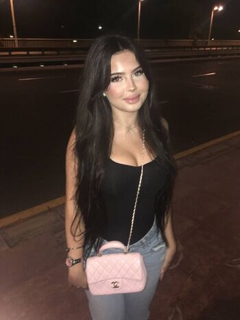 Full leaked Aneylyverst page private onlyfans photo