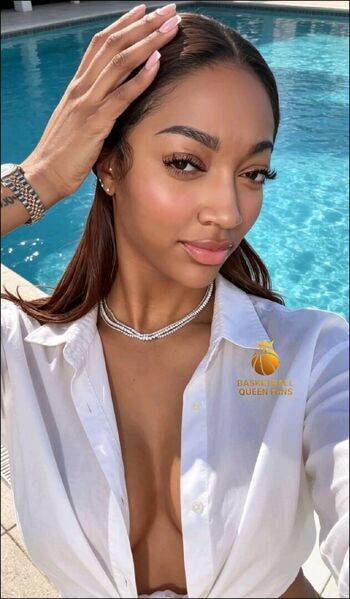 Full leaked Angel reese private onlyfans photo
