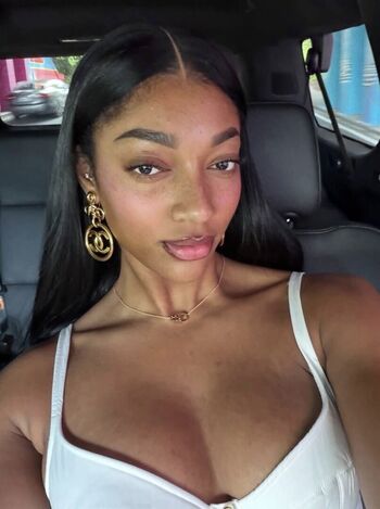 Full leaked Angel reese page private onlyfans photo