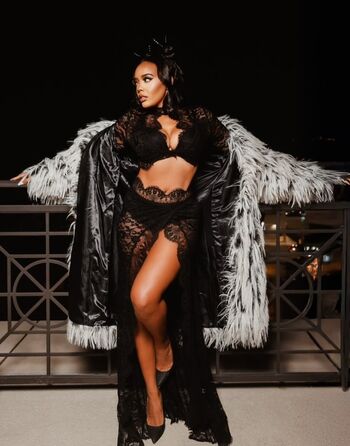 Angela Simmons
