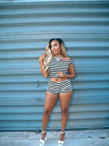 Angela Simmons