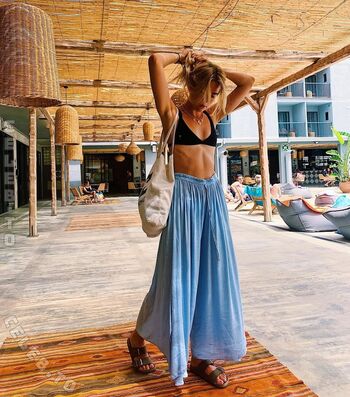 Full leaked Angela strolz private onlyfans photo