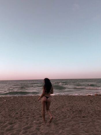Full leaked Angelatravelart private onlyfans photo