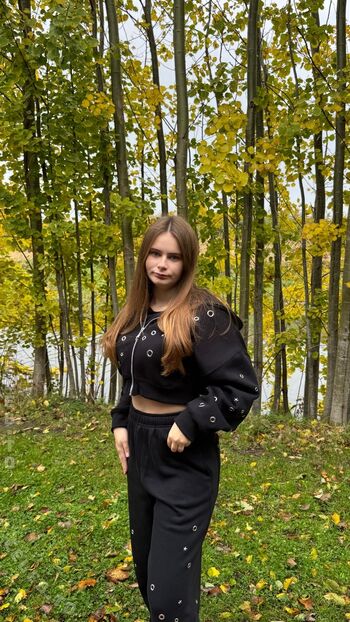 Angelina_Dehlow